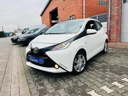 Weiß Gebraucht 2018 Toyota Aygo Kleinwagen | 7.300 € (Fairer Preis)