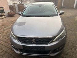 Grau Gebraucht 2020 Peugeot 308 Allure Kombi | 6.900 € (Guter Preis)