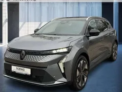 Grau Gebraucht 2024 Renault Mégane Komfort Limousine | 47.900 €