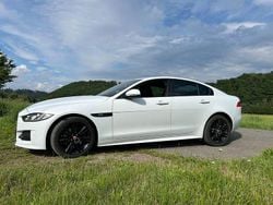 Weiß Gebraucht 2017 Jaguar XE R-Sport Limousine | 16.666 € (Guter Preis)