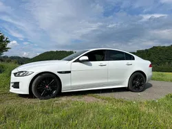 Weiß Gebraucht 2017 Jaguar XE R-Sport Limousine | 16.666 € (Guter Preis)