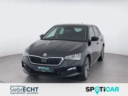 Schwarz (metallic) Gebraucht 2024 Skoda Scala Ambition Kleinwagen | 21.970 € (Fairer Preis)