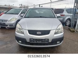 Silber Gebraucht 2006 Kia Rio Limousine | 1.000 € (Superpreis)