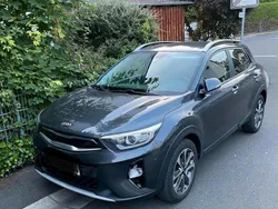 Grau Gebraucht 2018 Kia Stonic Vision SUV | 14.400 € (Fairer Preis)