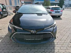 Schwarz Gebraucht 2019 Toyota Corolla Hybrid Limousine | 16.900 € (Teuer)