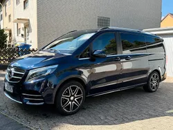 Blau Gebraucht 2017 Mercedes V250 Exclusive Van / Kleinbus | 42.300 € (Fairer Preis)