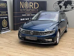 Aquamarinblau metallic (metallic) Gebraucht 2021 VW Passat R-line Kombi | 29.699 € (Teuer)