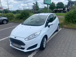 Weiß Gebraucht 2015 Ford Fiesta Trend Kleinwagen | 5.500 € (Fairer Preis)