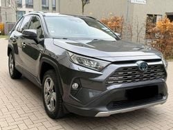 Grau Gebraucht 2019 Toyota RAV4 Hybrid Club SUV | 22.399 € (Superpreis)