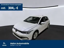 Weiß Gebraucht 2024 VW Golf VIII Life Limousine | 25.895 € (Guter Preis)
