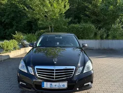 Schwarz Gebraucht 2009 Mercedes E250 Avantgarde Limousine | 12.000 € (Fairer Preis)