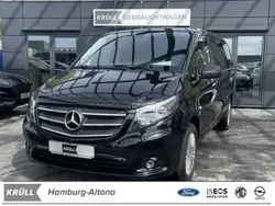 Schwarz Gebraucht 2018 Mercedes Vito Van / Kleinbus | 16.905 € (Teuer)