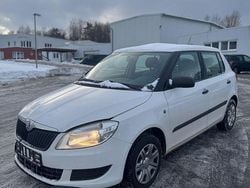 Weiß Gebraucht 2013 Skoda Fabia Cool Edition Kleinwagen | 1.700 € (Superpreis)