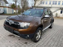 Braun Gebraucht 2011 Dacia Duster Lauréate SUV | 4.499 € (Guter Preis)