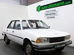 Peugeot 305