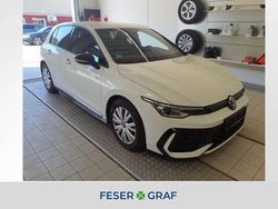 Pure white Gebraucht 2024 VW Golf VIII R-line Limousine | 29.440 € (Guter Preis)