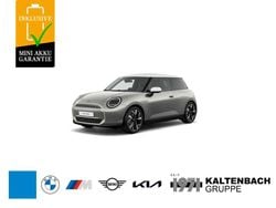 Melting silver Gebraucht 2025 Mini Cooper Favoured Kleinwagen | 30.490 € (Guter Preis)