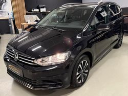 Schwarz Gebraucht 2020 VW Touran United Van / Kleinbus | 19.999 € (Guter Preis)