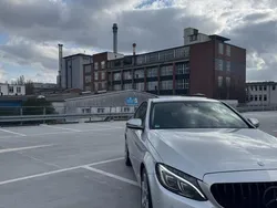 Grau Gebraucht 2014 Mercedes C220 Limousine | 14.400 €
