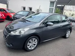 Gebraucht 2015 Peugeot 208 Active Kleinwagen | 5.900 € (Fairer Preis)