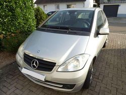 Silber Gebraucht 2012 Mercedes A180 Limousine | 3.400 €