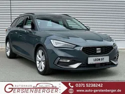 Fjordblau Neu 2025 Seat Leon ST FR Kombi | 32.490 € (Teuer)