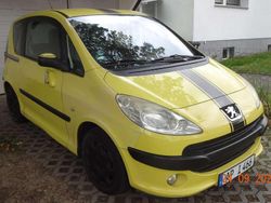 Gelb Gebraucht 2005 Peugeot 1007 Filou Kleinwagen | 1.999 € (Fairer Preis)
