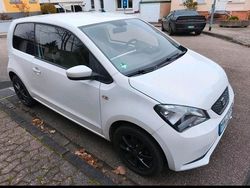 Weiß Gebraucht 2015 Seat Mii Chic Kleinwagen | 5.700 € (Fairer Preis)