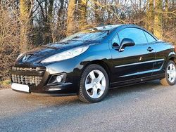 Schwarz Gebraucht 2011 Peugeot 207 CC Cabrio | 5.900 € (Etwas zu teuer)