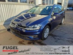 Atlantik blue metallic Gebraucht 2019 VW Golf VII Trendline Kombi | 15.499 € (Fairer Preis)