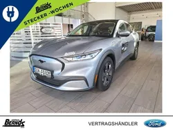 Iced blue silver metallic (metallic) Gebraucht 2022 Ford Mustang Mach-E SUV | 33.489 € (Superpreis)
