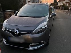 Grau Gebraucht 2014 Renault Scénic III Van / Kleinbus | 7.500 €