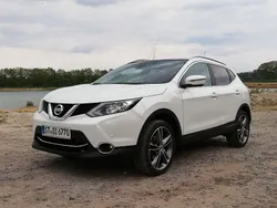 Weiß Gebraucht 2016 Nissan Qashqai Tekna SUV | 13.800 € (Teuer)