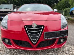 Rot Gebraucht 2016 Alfa Romeo Giulietta Sprint Kleinwagen | 12.900 € (Fairer Preis)