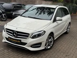 Weiß Gebraucht 2018 Mercedes B220 Edition Van / Kleinbus | 19.985 € (Superpreis)