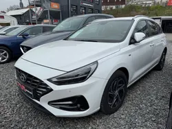 Weiß Gebraucht 2020 Hyundai i30 Trend Kombi | 18.947 € (Fairer Preis)
