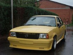 Gelb Gebraucht 1981 Opel Ascona Coupé | 18.900 €