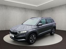 Graphitegrau metallic Gebraucht 2022 Skoda Karoq Tour SUV | 25.900 € (Guter Preis)