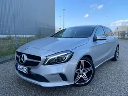 Silber Gebraucht 2016 Mercedes A200 Sport Limousine | 9.999 € (Fairer Preis)