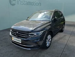 Grau Gebraucht 2023 VW Tiguan Elegance SUV | 37.900 € (Fairer Preis)