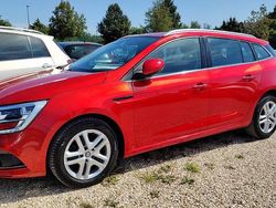 Rot Gebraucht 2019 Renault Mégane GrandTour Business Kombi | 11.600 € (Guter Preis)