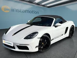 Weiß Gebraucht 2024 Porsche 718 Boxster Cabrio | 76.599 € (Teuer)