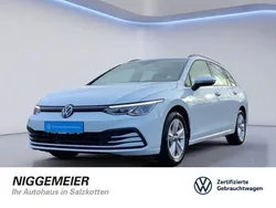 Weiß Gebraucht 2021 VW Golf VIII Life Kombi | 18.460 € (Fairer Preis)