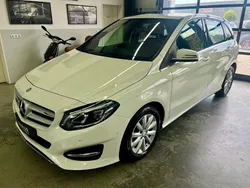 Weiß Gebraucht 2016 Mercedes B180 Edition Van / Kleinbus | 12.500 € (Guter Preis)