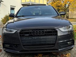 Schwarz Gebraucht 2012 Audi A4 S-Line Kombi | 14.000 € (Etwas zu teuer)