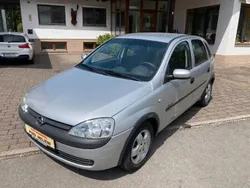 Silber Gebraucht 2001 Opel Corsa Comfort Limousine | 2.699 € (Teuer)