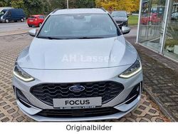 Silber Gebraucht 2024 Ford Focus ST-Line Limousine | 24.999 € (Fairer Preis)