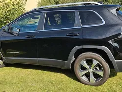 Schwarz Gebraucht 2020 Jeep Cherokee SUV | 20.000 € (Fairer Preis)