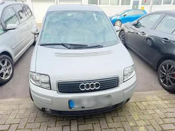 Silber Gebraucht 2003 Audi A2 Kleinwagen | 3.600 € (Etwas zu teuer)