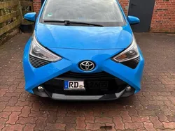 Blau Gebraucht 2018 Toyota Aygo Kleinwagen | 7.500 € (Guter Preis)